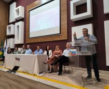 Saúde apresenta cadernetas de idosos, gestantes e crianças para cidades do Norte e Noroeste