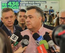 Governador libera mais R$ 403 milhões para a saúde e entrega novos carros e ambulâncias