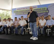 O governador Carlos Massa Ratinho Junior assinou convênio para a conclusão das obras do Hospital de Cianorte