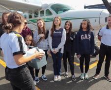Pilotos que transportam órgãos encontram adolescente que recebeu um novo coração