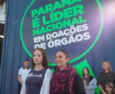 Pilotos que transportam órgãos encontram adolescente que recebeu um novo coração