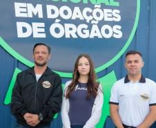 Pilotos que transportam órgãos encontram adolescente que recebeu um novo coração