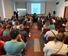 Paraná capacita profissionais sobre manejo clínico de pessoas que vivem com HIV/Aids