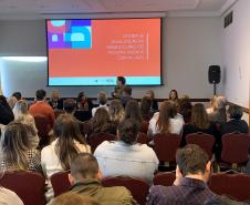 Paraná capacita profissionais sobre manejo clínico de pessoas que vivem com HIV/Aids