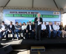 Estado libera R$ 12 milhões para 1º hospital de Imbituva e entrega matrículas de 171 casas