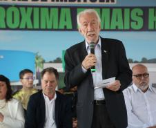 Estado libera R$ 12 milhões para 1º hospital de Imbituva e entrega matrículas de 171 casas