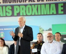 Estado libera R$ 12 milhões para 1º hospital de Imbituva e entrega matrículas de 171 casas