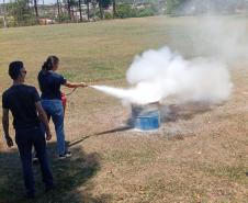 Secretaria da Saúde promove treinamento prático para brigadistas de incêndio