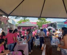 No Paraná Rosa, Estado alerta sobre a prevenção ao câncer e reforça investimentos no SUS
