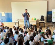Com foco na prevenção de intoxicações infantis, Saúde amplia ações educativas nas escolas