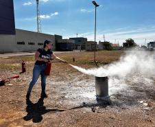 Secretaria da Saúde promove treinamento prático para brigadistas de incêndio