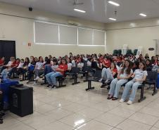 Orientação e cuidados: atendimentos de adolescentes no SUS do Paraná crescem 22%