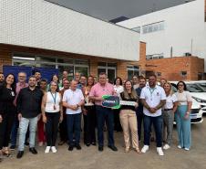 Estado entrega 10 novos veículos para fortalecer a Hemorrede do Paraná