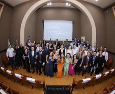 Hospital do Trabalhador forma novos especialistas e reforça assistência à população