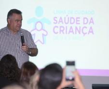 Sesa capacita profissionais para ampliar o cuidado com a infância no Paraná