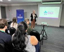 Sesa capacita profissionais para ampliar o cuidado com a infância no Paraná