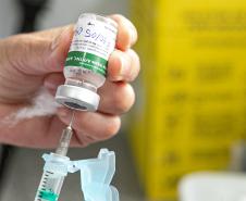 Dia D: Paraná aplica 374,8 mil vacinas, supera meta e está em 2º na imunização contra a gripe