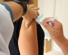Dia D de multivacinação no Paraná será no sábado; meta é atingir 300 mil doses aplicadas