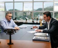 Governador autoriza concurso para 625 profissionais e anuncia promoção de servidores da Saúde