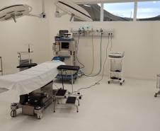 Hospital Regional do Centro-Oeste é referência em cirurgias eletivas e formação profissional