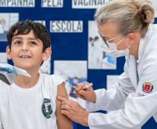 Campanha de vacinação nas escolas teve 168 mil carteirinhas avaliadas e 86 mil doses aplicadas