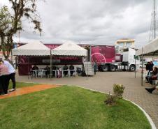 Carreta Saúde da Mulher zera fila para exames de mamografia em Cerro Azul