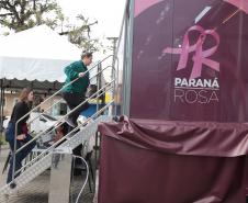 Carreta Saúde da Mulher zera fila para exames de mamografia em Cerro Azul