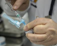 Dia D de Multivacinação mobiliza 10 mil profissionais em 1370 salas de aplicação pelo Paraná