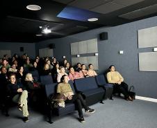 Curitiba recebe sessão de cinema dentro do Paraná Rosa; veja as próximas exibições