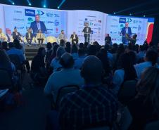 Inovação e gestão eficiente marcam o início do Congresso de Saúde em Foz do Iguaçu