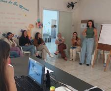 Equipe da APS de Teixeira Soares durante qualificação do treinamento para uso do Manual de Intervenções mhGAP (MI-mhGAP)