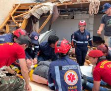 Agilidade do Samu e apoio de 50 socorristas foram fundamentais para os atendimentos das vítimas do tornado