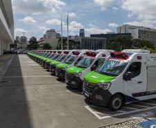 Governador entrega 150 ambulâncias com UTIs para todas as regiões do Paraná