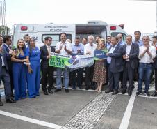 Governador entrega 150 ambulâncias com UTIs para todas as regiões do Paraná