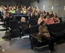 Filme "Câncer com ascendente em virgem" foi visto por mais de 7,7 mil mulheres em ação do Paraná Rosa