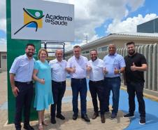 Estado inaugura Unidade de Saúde da Família em Cascavel e entrega 18 veículos