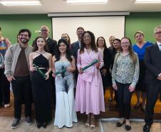 Saúde do Paraná conclui formação de novos especialistas para fortalecer atendimento no SUS