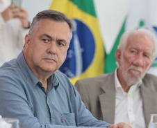 Paraná já tem 8 aplicações de polilamimina; Ratinho Junior recebe médicos e reforça apoio à pesquisa