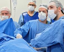 Paraná já tem 8 aplicações de polilamimina; Ratinho Junior recebe médicos e reforça apoio à pesquisa