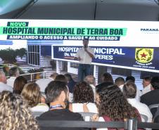 Estado inaugura hospital em Terra Boa e anuncia investimentos para pavimentação rural