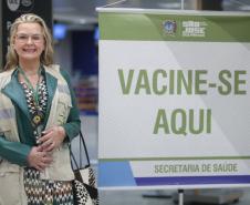 Vacinação de trabalhadores e viajantes já está disponível em aeroportos do Paraná