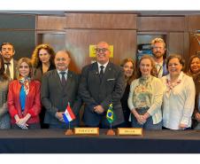 A reunião integra as ações do projeto “Monitoramento para Vigilância em Saúde na Fronteira Brasil–Paraguai”, iniciativa construída de forma conjunta entre os dois países para ampliar a capacidade de resposta a emergências sanitárias e fortalecer o monitoramento epidemiológico nas regiões fronteiriças