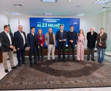 Ratinho Junior confirma R$ 565,6 milhões para 11 municípios do Estado