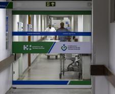 Com apoio do Estado, paciente de Curitiba recebe aplicação de polilaminina no Hospital do Trabalhador