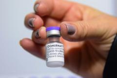 Ministério confirma nova remessa com 220,9 mil vacinas contra Covid-19; parte chega nesta quinta