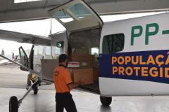 Saúde inicia distribuição de mais de 400 mil vacinas contra a Covid-19