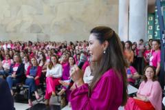 Primeira-dama destaca importância da conscientização contra o câncer de mama