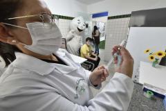 Com mais de 500 mil aplicações, Paraná dobra meta para campanha de multivacinação