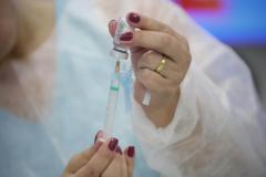 Estado reforça importância das vacinas para a saúde da mulher em todas as fases da vida
