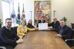 R$ 100 milhões: Estado e Curitiba assinam convênio para construção do Hospital Bairro Novo